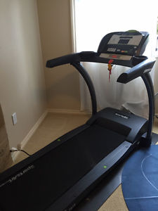Sports/Art T615 LED Treadmill