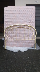 Very clean queen mattress box spring frame and head frame