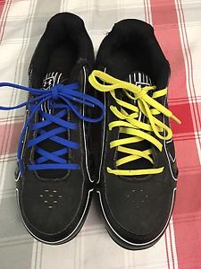 Women's size 6 Under Armour Cleats
