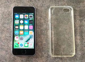 iPhone SE Black 16GB (Rogers/Fido) like new condition