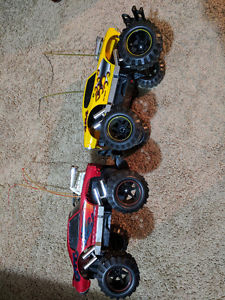 2 RC cars