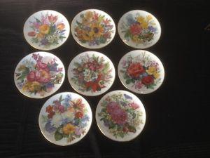 8 Decorative Flower Picture Plates