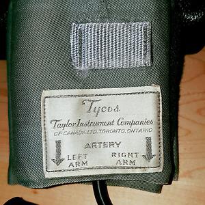 ARMY ISSUED Vintage Tycos WW2 Sphygmomanom