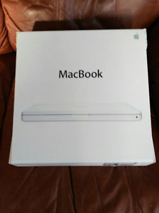 Apple MacBook