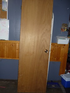 Bi- Fold Door Wood (hung than taken off wrong style)