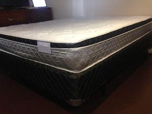Boxspring bed queensize