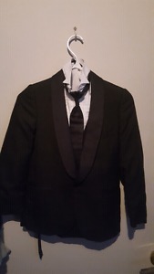 Boys size 8 suit