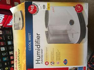 Cool mist humidifier almost new only need filter