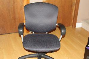 Ergonomic Office chair - black
