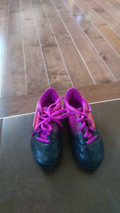 Girls Soccer Shoes