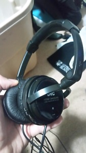 JVC noise cancelling headphones