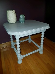 Light grey refinished end table