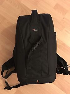 Lowe Pro Camera Bag / camera back pack / lenses bag