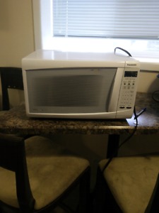 Microwave for sale 65 like new