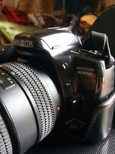 Minolta Maxxum 400si FILM camera