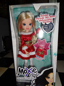 Moxie Girlz Holiday Santa Doll Avery- Never removed from box