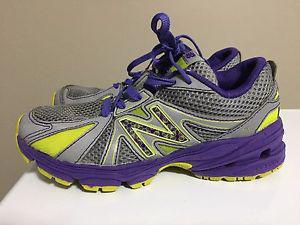 New Balance youth size 1 running sneakers