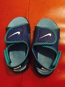 Nike toddler sandals size 7C