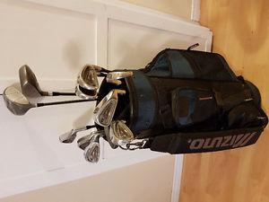 Right handed Tour tremor golf set with Mizuno bag