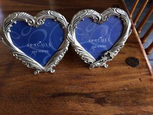 Seagull Pewter dual heart shaped photo frame