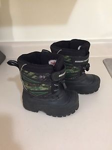 Size 7 Toddler Boys Winter Boots