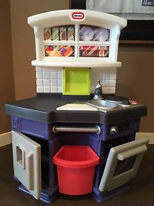 Wanted: Kids play kitchen