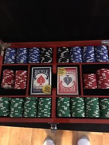 Wanted: Poker chip set