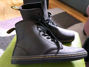 Youth Dr Marten Boots