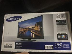 brand new 28'' Samsung LED TV for sale