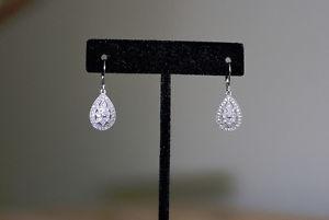10K white gold drop-earrings with real diamonds