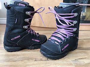 32 Women's Snowboard Boots