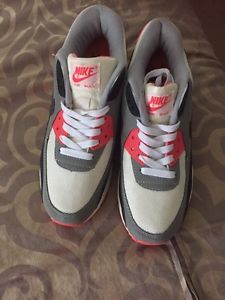 Air max 90 brand new - west Kelowna