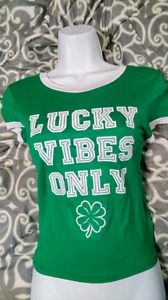 ** BRAND NEW-ST PATTYS SHIRT **