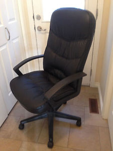 Black faux leather office arm chair