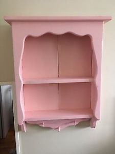 Children's shelving unit