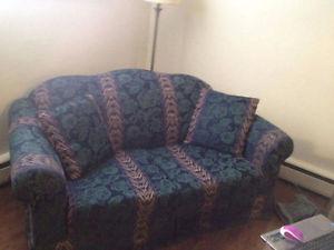 Couch for sale, asking 100