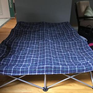 FOLDING CAMP BED