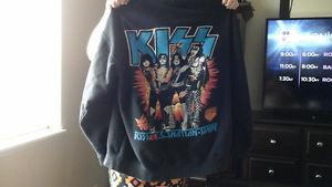 KISS HOODIE TO ALL YOU KISS FANS.