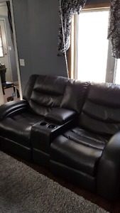 Leather recliner love seat with cup holders and cubby