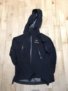 Lightly used ARCTERYX ProShell GORETEX jacket (women's)