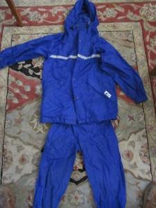 MEC Rain jacket and pants for youth