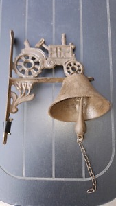 Metal decorative bell