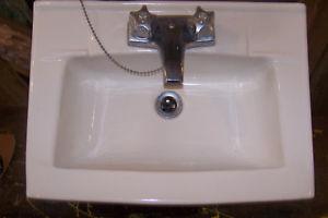 Pedestal sink C/w faucets