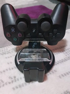 Ps3 controller with charging port