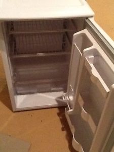 Simplicity mini fridge
