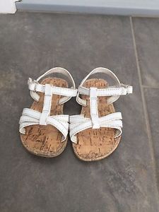 Size 6 toddler sandals