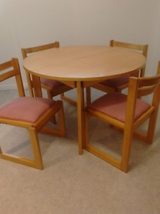 Solid wood Table with leaf,