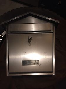 Stainless steel mail box