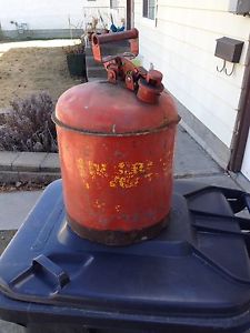 Steel gas can