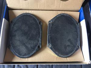 Stock Ford Speakers